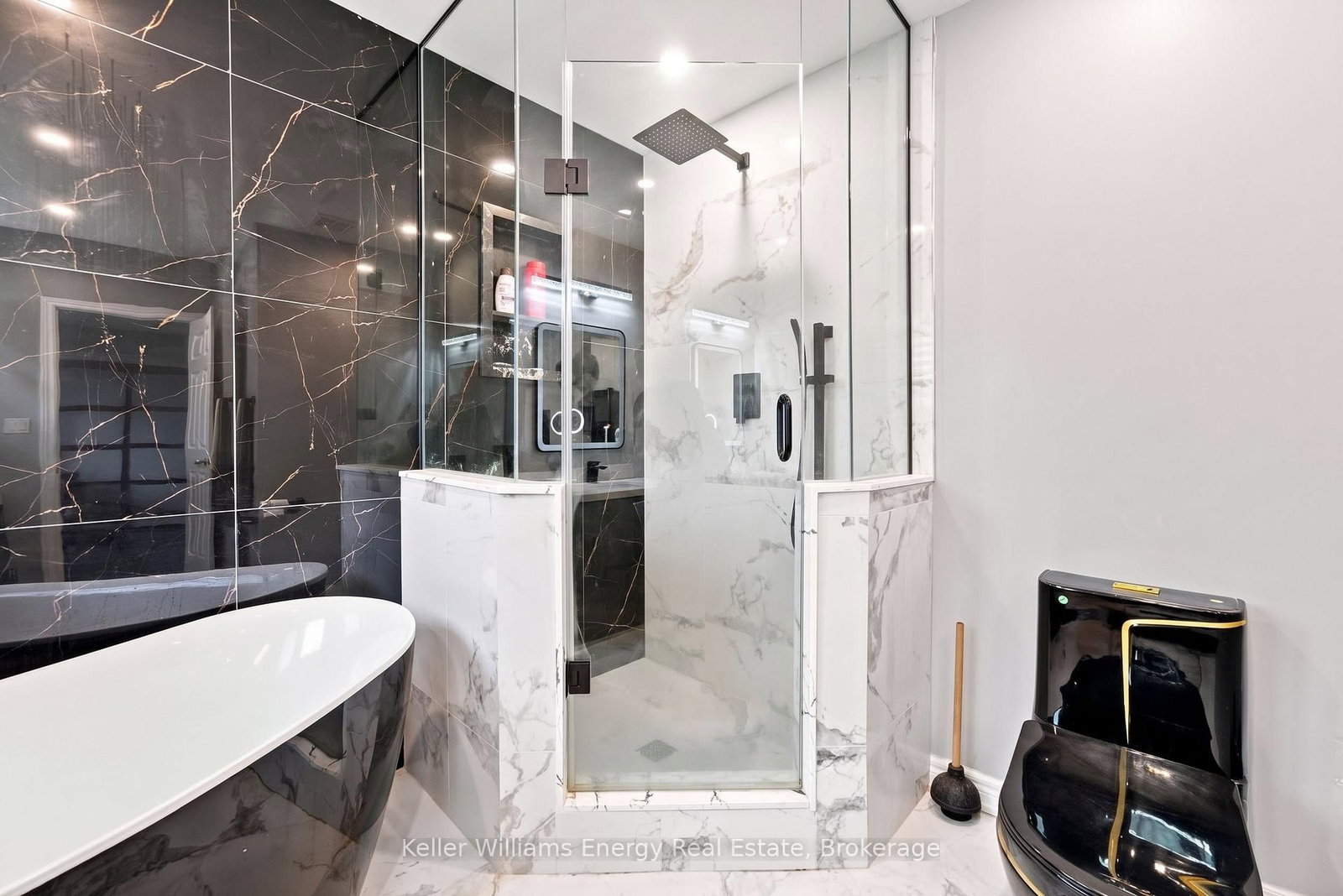 1677 Frederick Mason Drive • Oshawa, ON photo 18