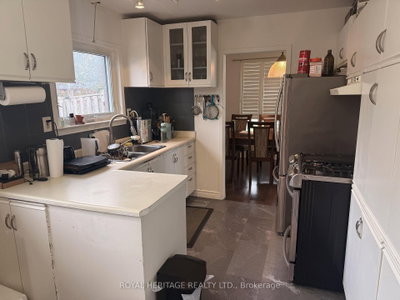 1402 Fordon Avenue • Pickering, ON photo 6