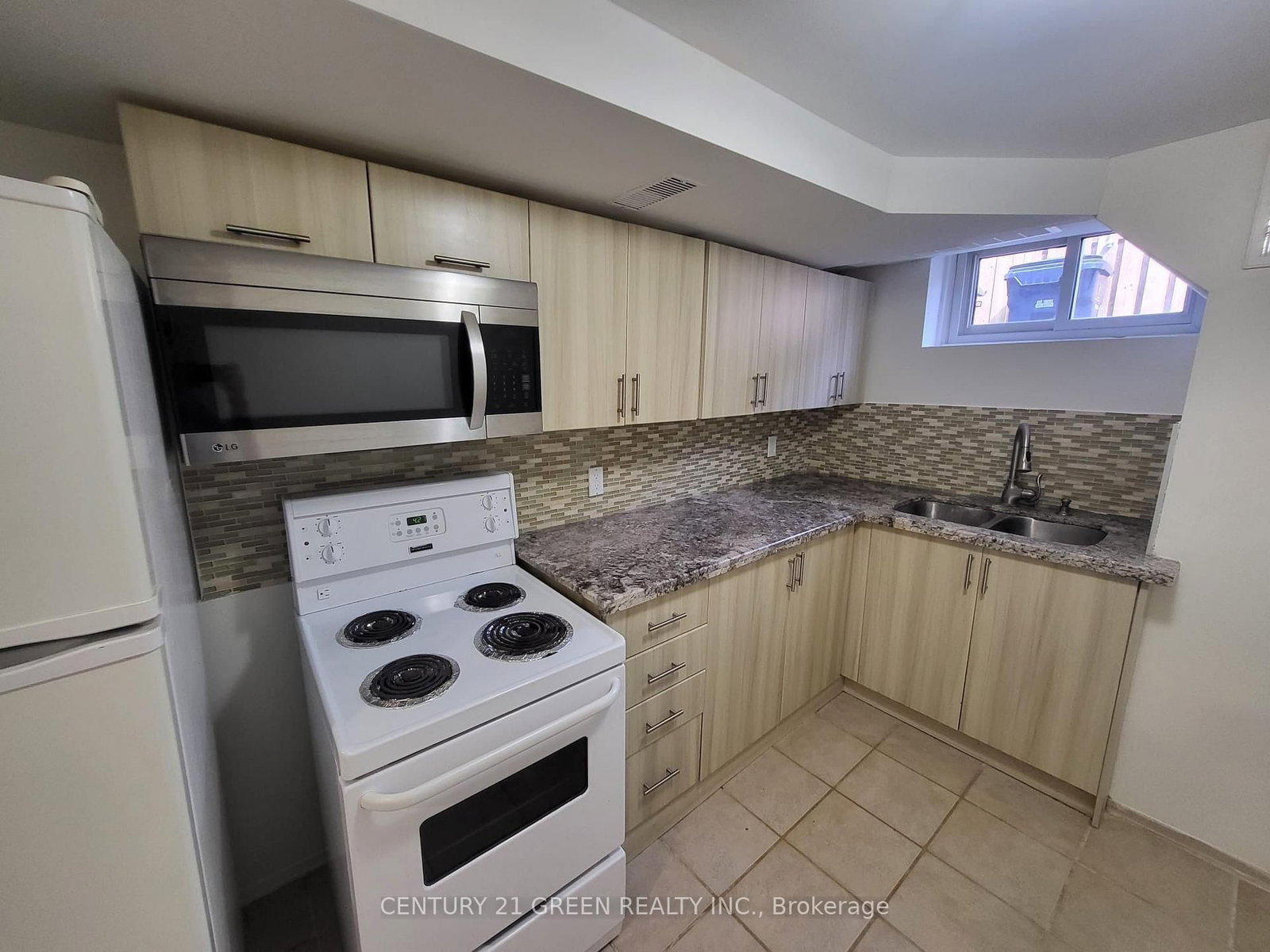 BSMT - 37 Ravenview Drive, Toronto 4