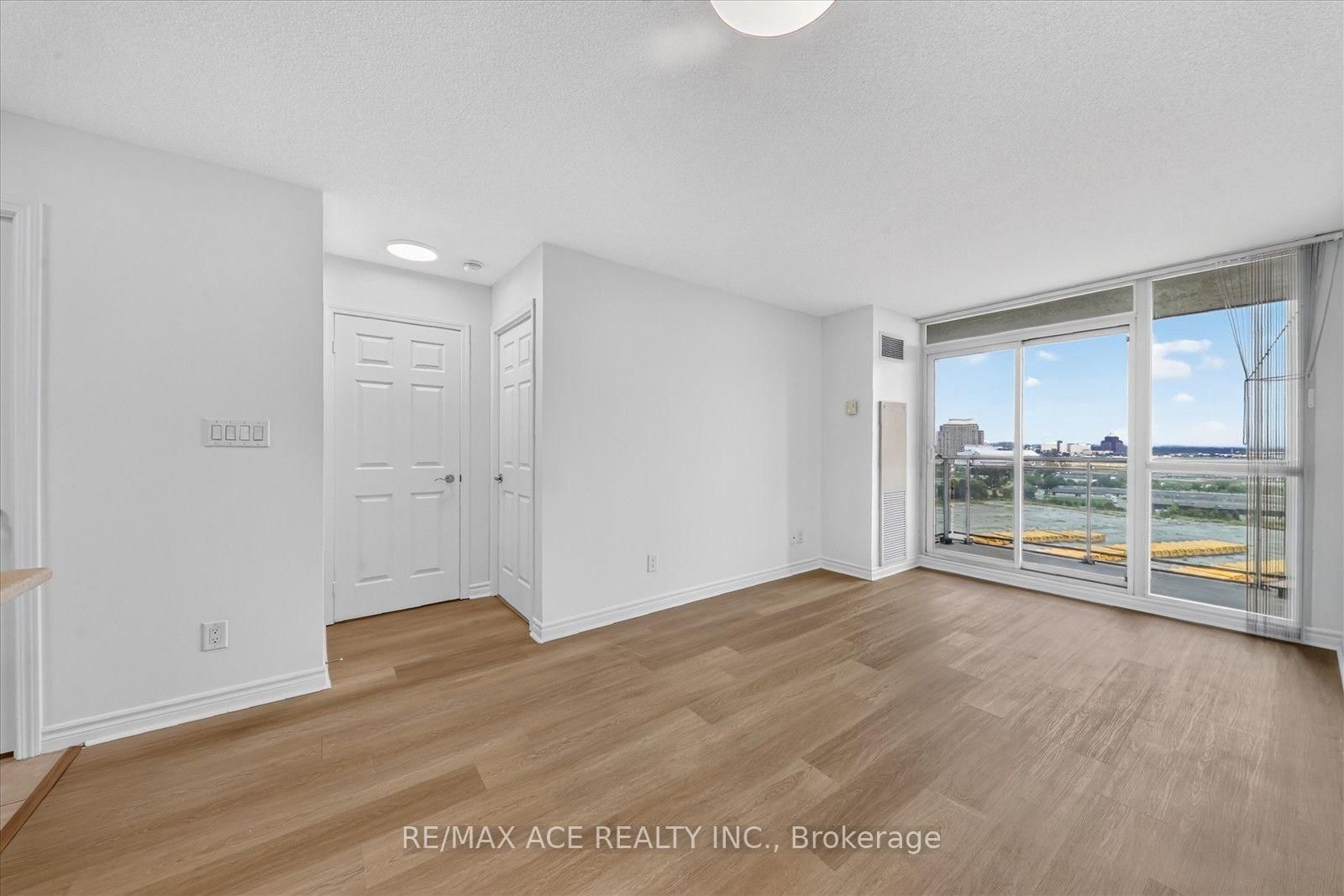 88 Grangeway Avenue • #1606 • Toronto, ON photo 16