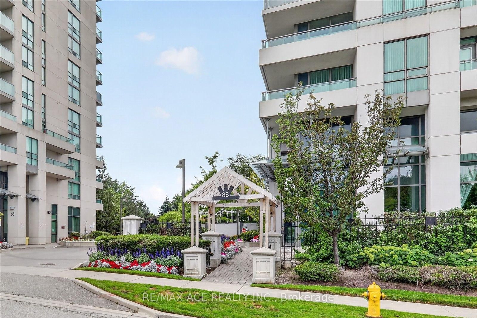 88 Grangeway Avenue • #1606 • Toronto, ON photo 3