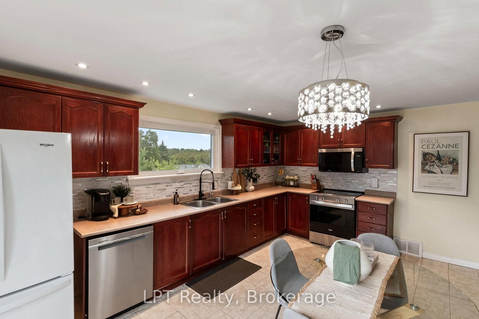 9 Lakeview Avenue • Scugog, ON photo 15