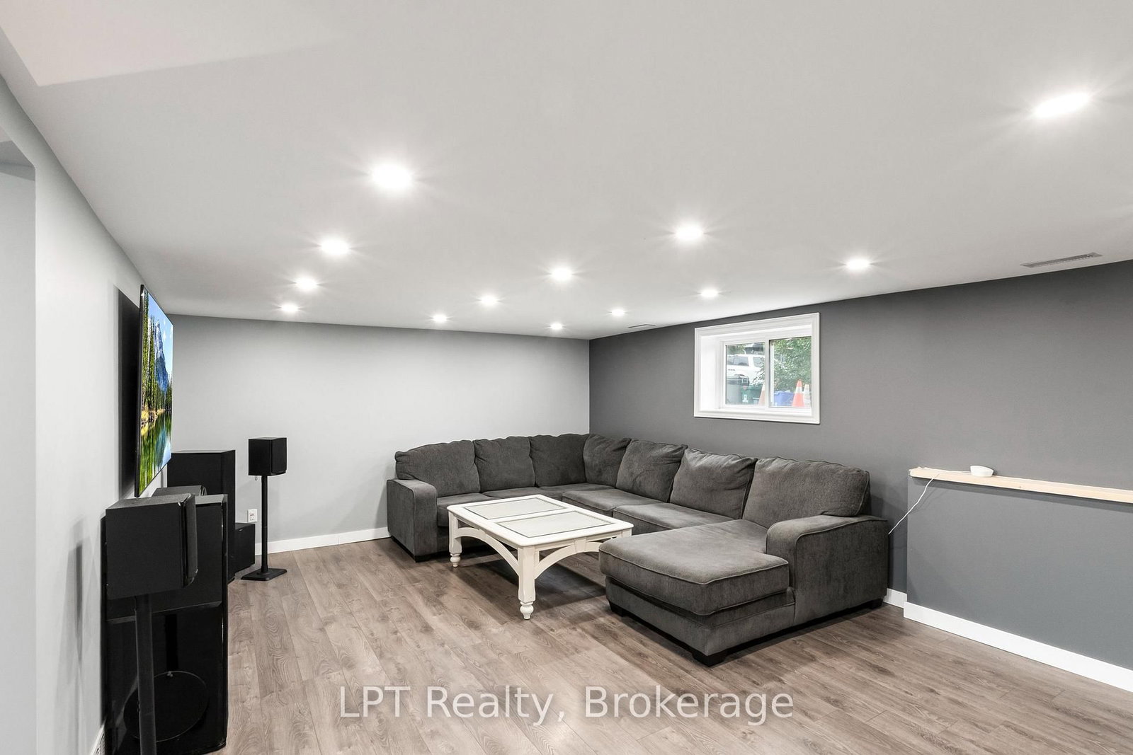 9 Lakeview Avenue • Scugog, ON photo 25