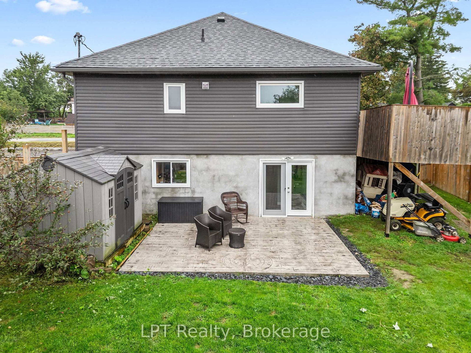 9 Lakeview Avenue • Scugog, ON photo 31