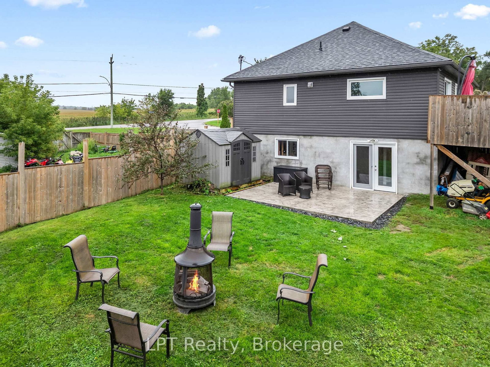 9 Lakeview Avenue • Scugog, ON photo 32