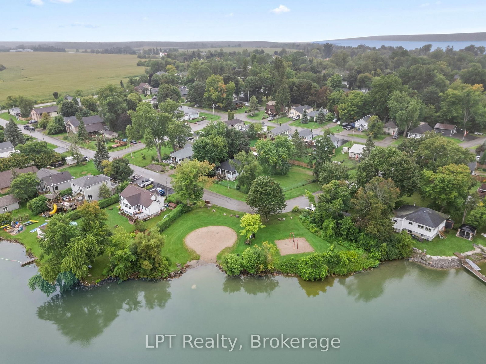 9 Lakeview Avenue • Scugog, ON photo 41