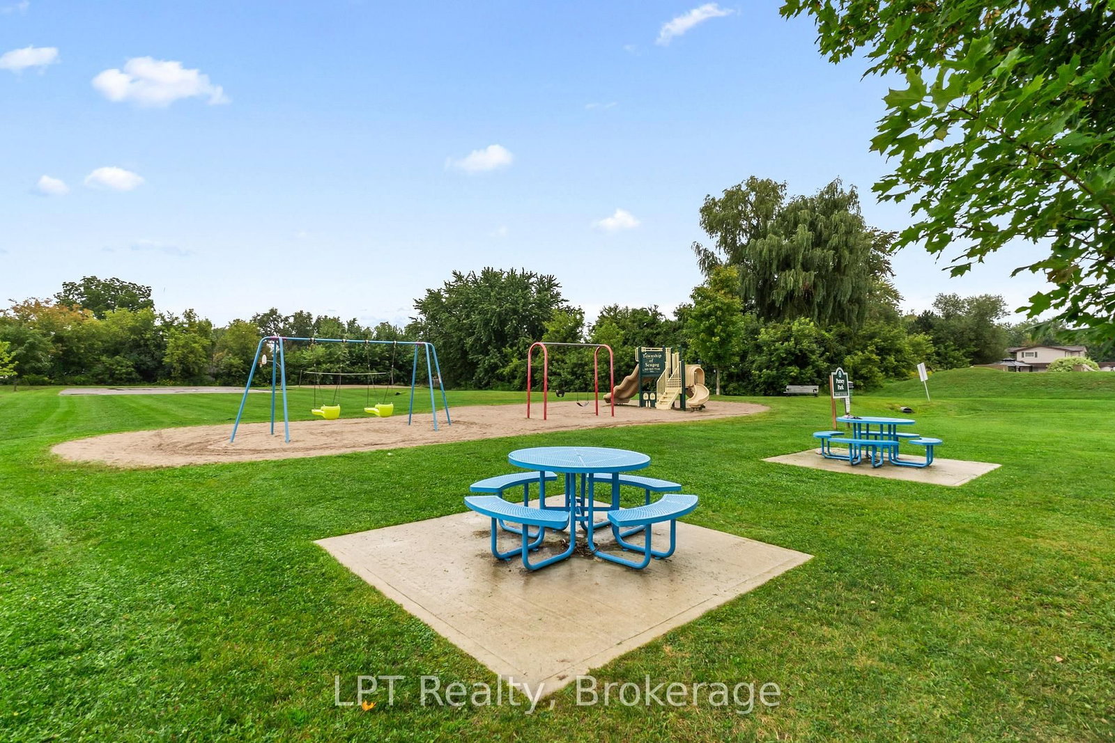 9 Lakeview Avenue • Scugog, ON photo 45
