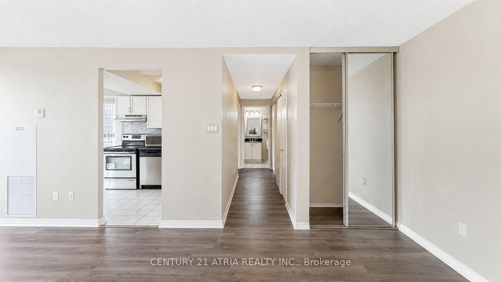 3233 Eglinton Avenue E • #1213 • Toronto, ON photo 5
