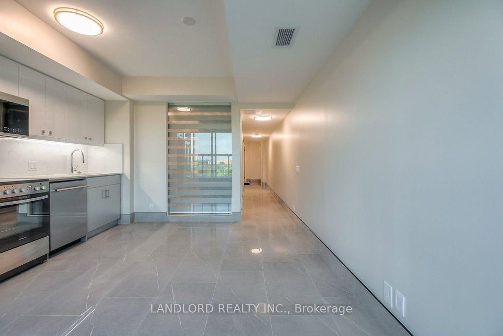 704 - 2 Manderley Drive 5