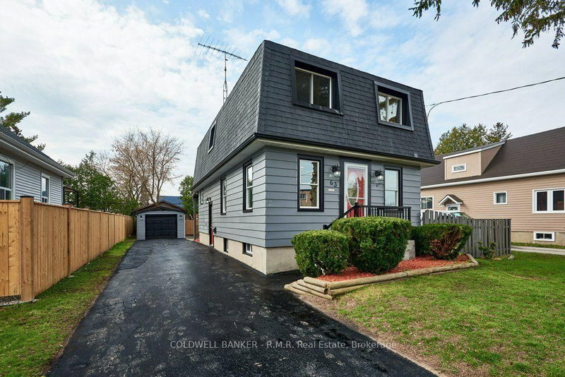 63 Orchard View Boulevard