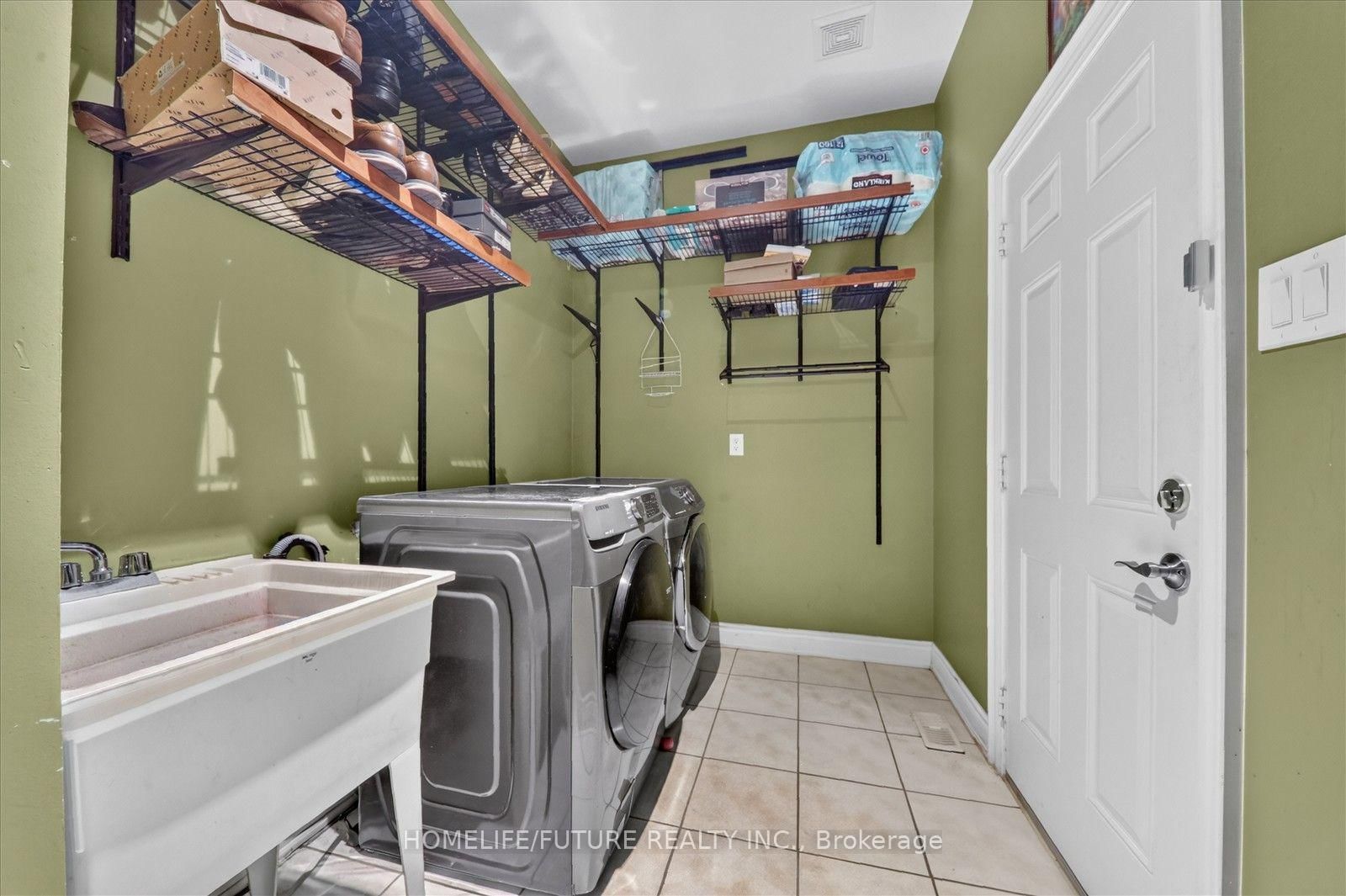 6 Dolby Crescent • Ajax, ON photo 48