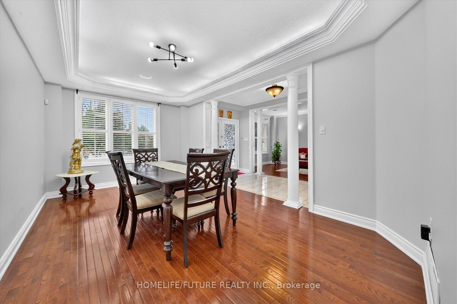 6 Dolby Crescent • Ajax, ON photo 5