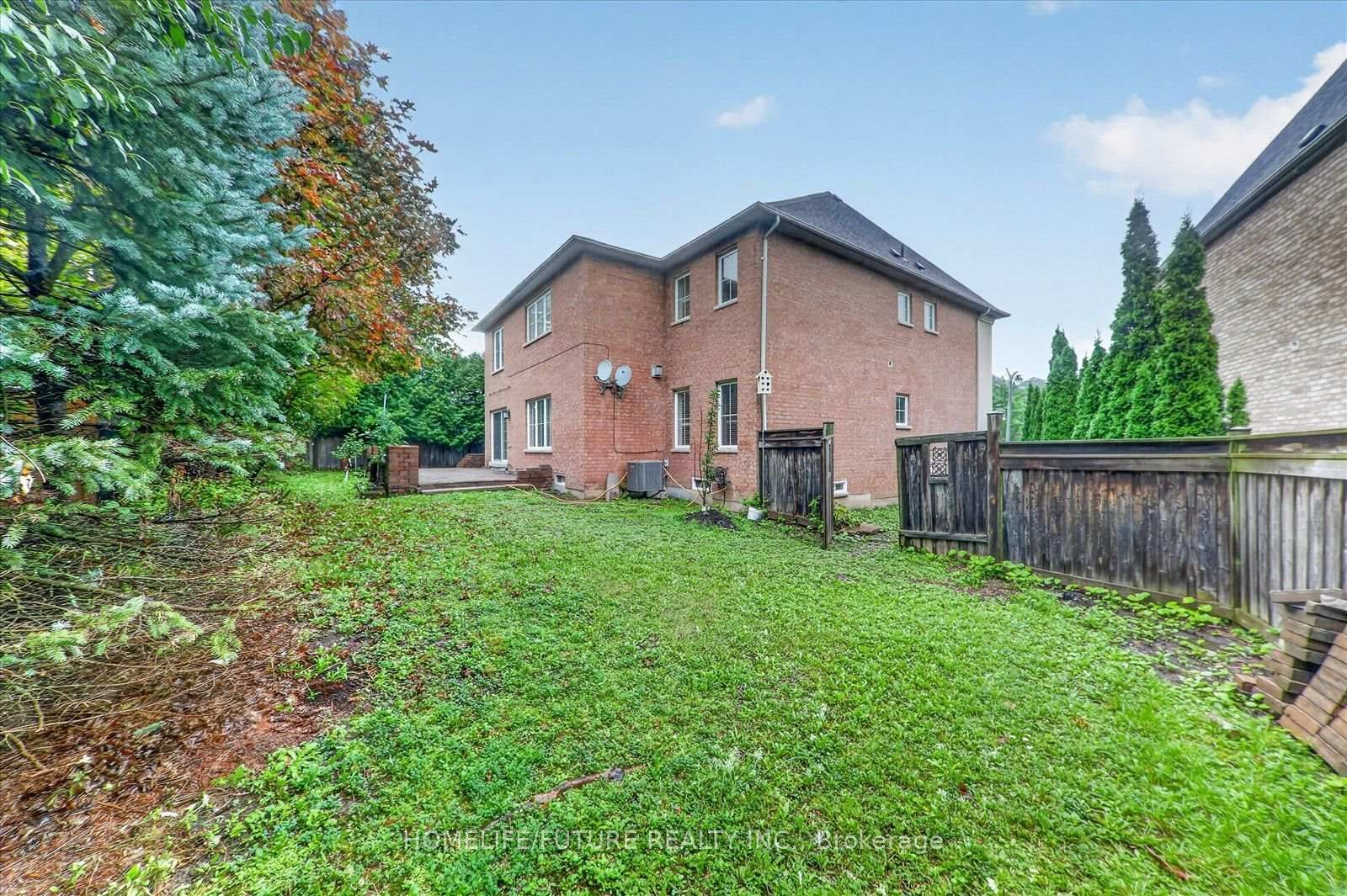 6 Dolby Crescent • Ajax, ON photo 50