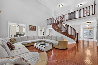 6 Dolby Crescent • Ajax, ON photo 9