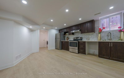 Detached House for lease at 10 Pardon Avenue, Whitby, Ontario, L1P 1V1 - Williamsburg - MLS: E13741274