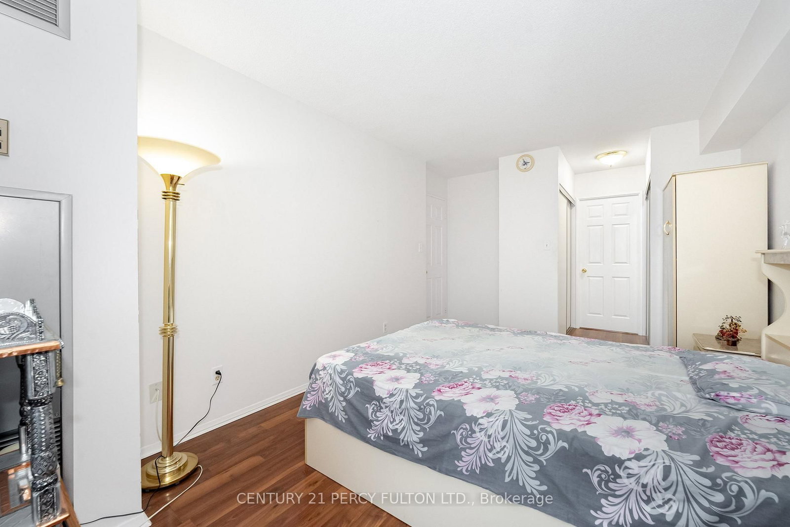 30 Thunder Grove • #1008 • Toronto, ON photo 17