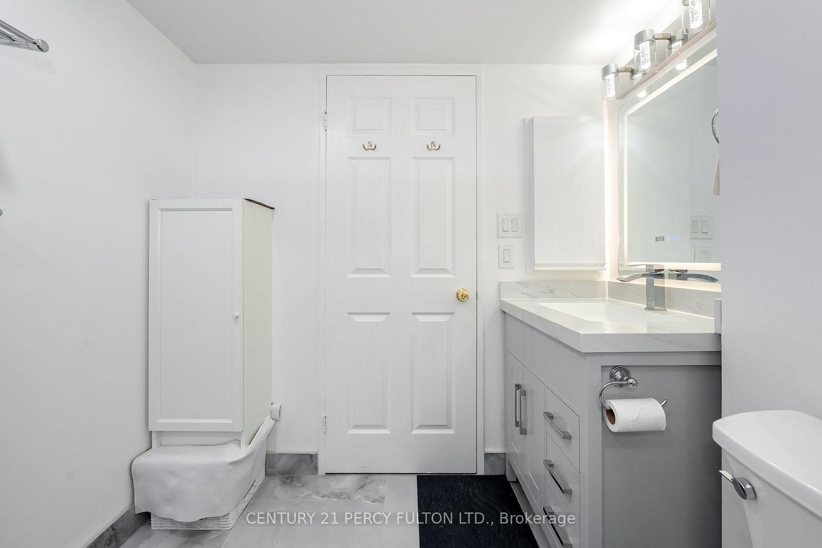 30 Thunder Grove • #1008 • Toronto, ON photo 20