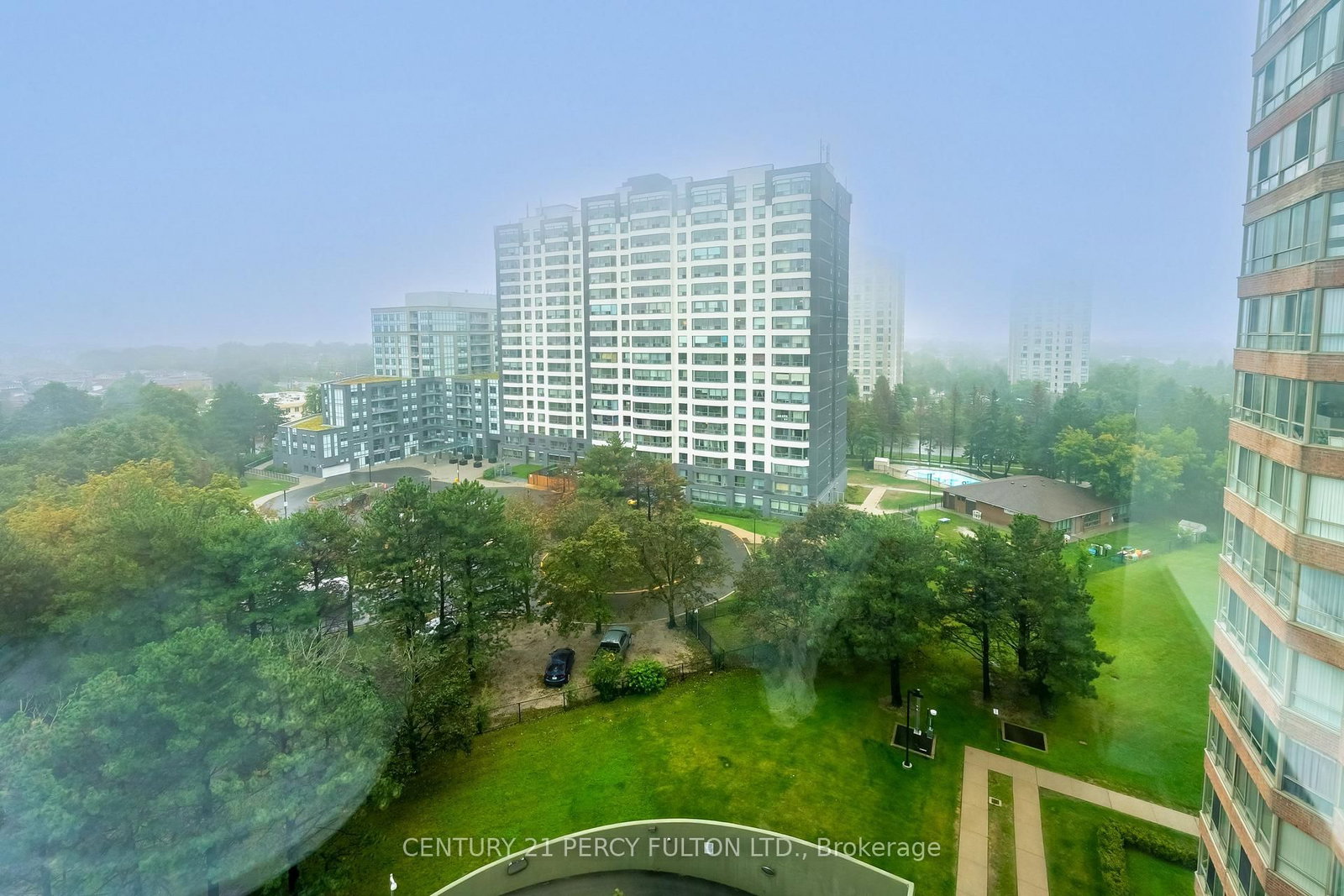 30 Thunder Grove • #1008 • Toronto, ON photo 29
