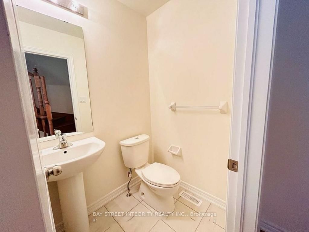514 Littlewood Lane, Ajax 3