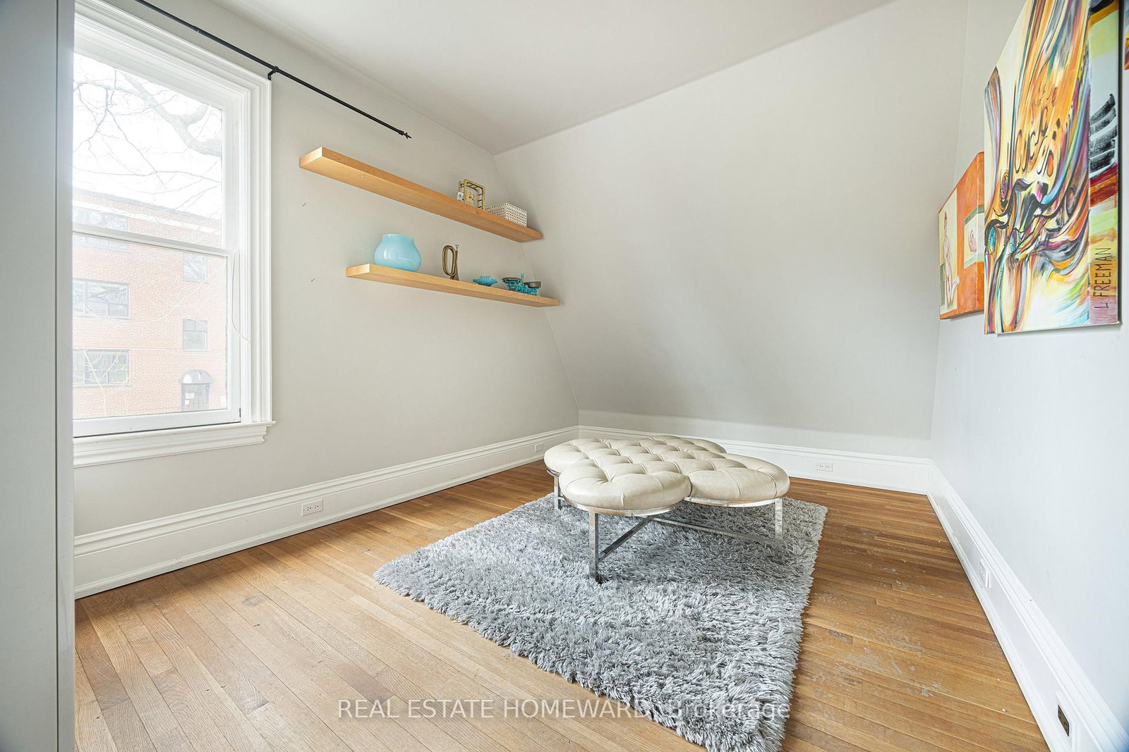 3025 Queen Street E • Toronto, ON photo 12