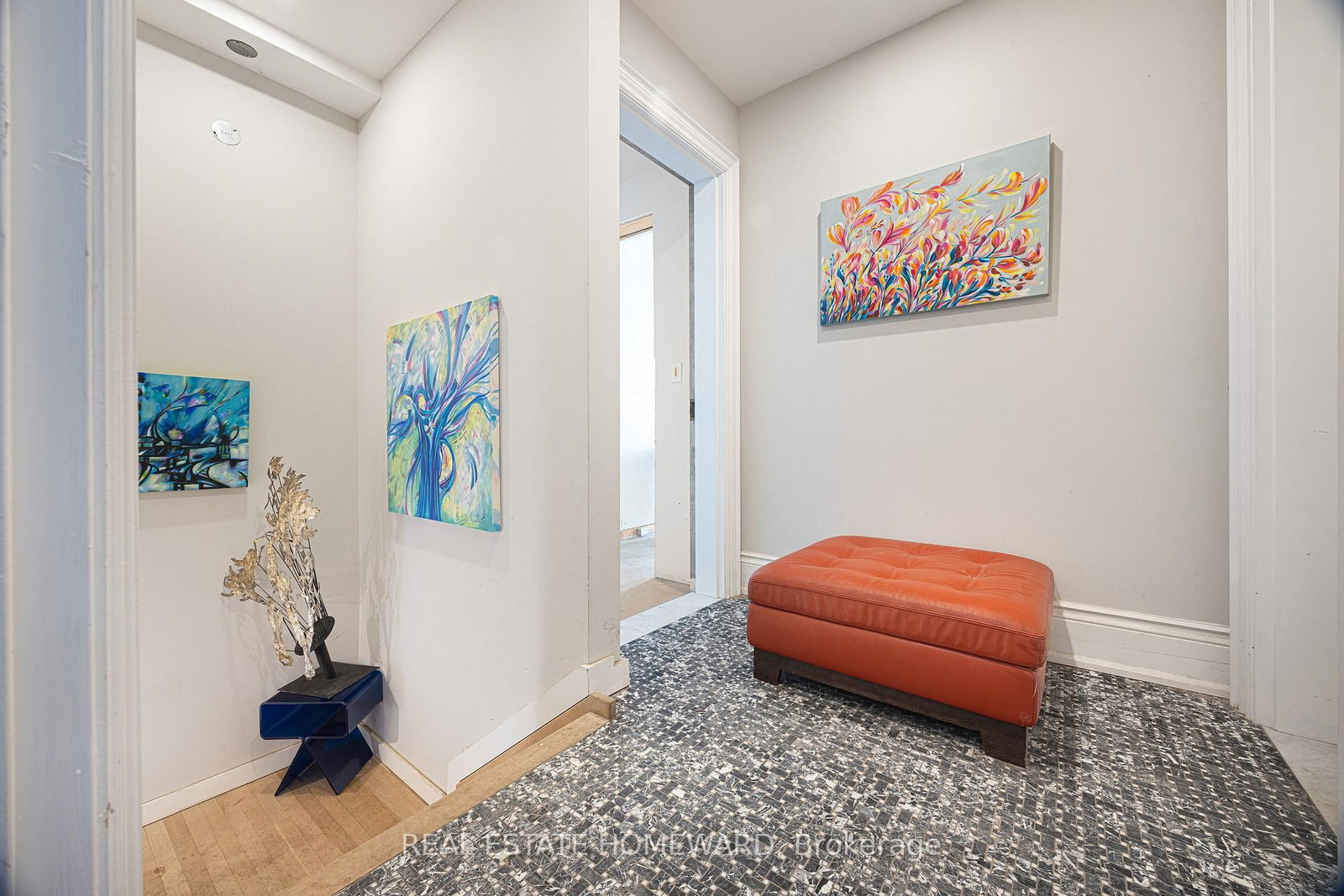 3025 Queen Street E • Toronto, ON photo 23