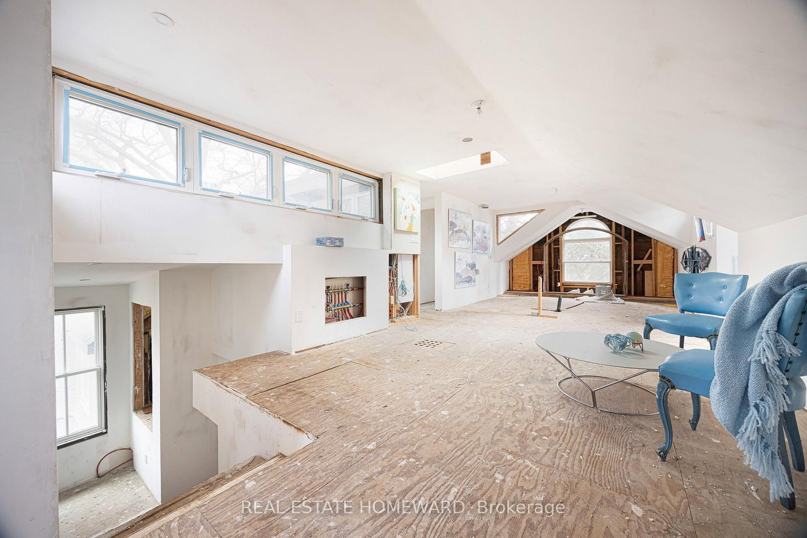 3025 Queen Street E • Toronto, ON photo 8