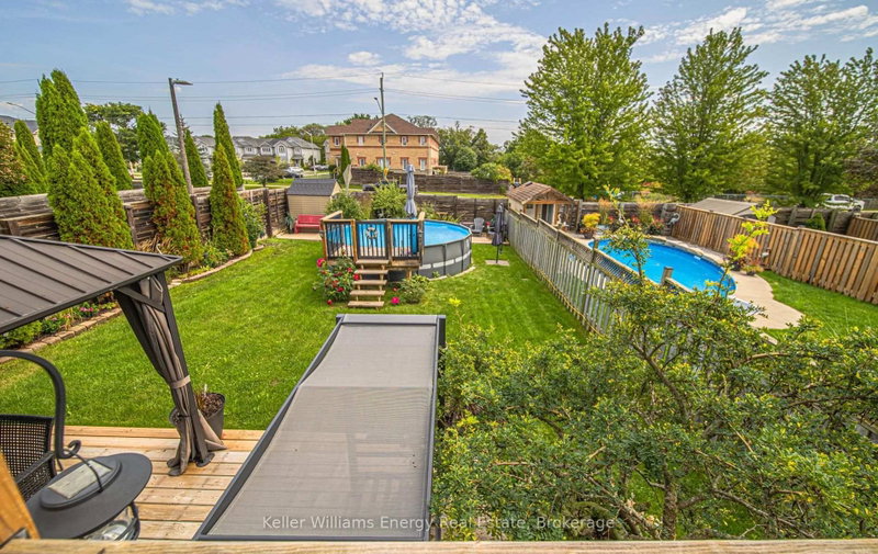 81 Eldad Dr photo 4