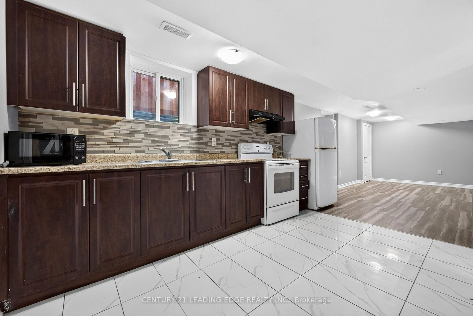 382 Fairlawn Street • Oshawa, ON photo 33