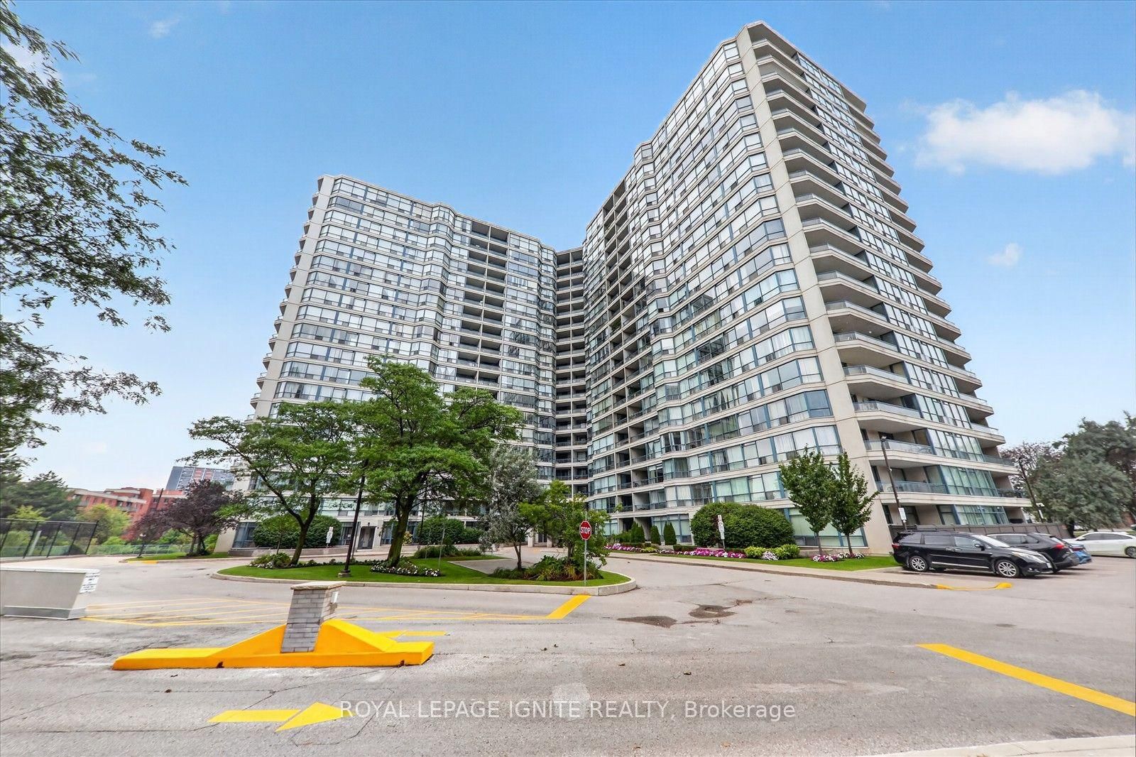 4725 Sheppard Avenue E • #809 • Toronto, ON photo 2
