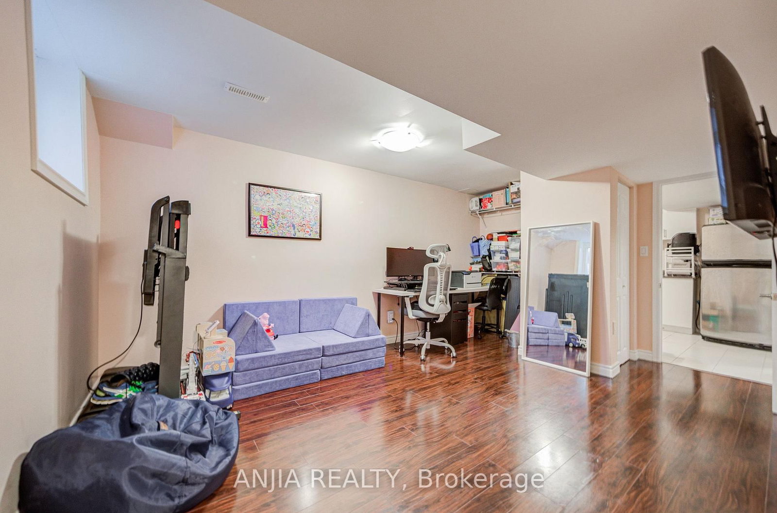 8 Maresfield Drive • Toronto, ON photo 36