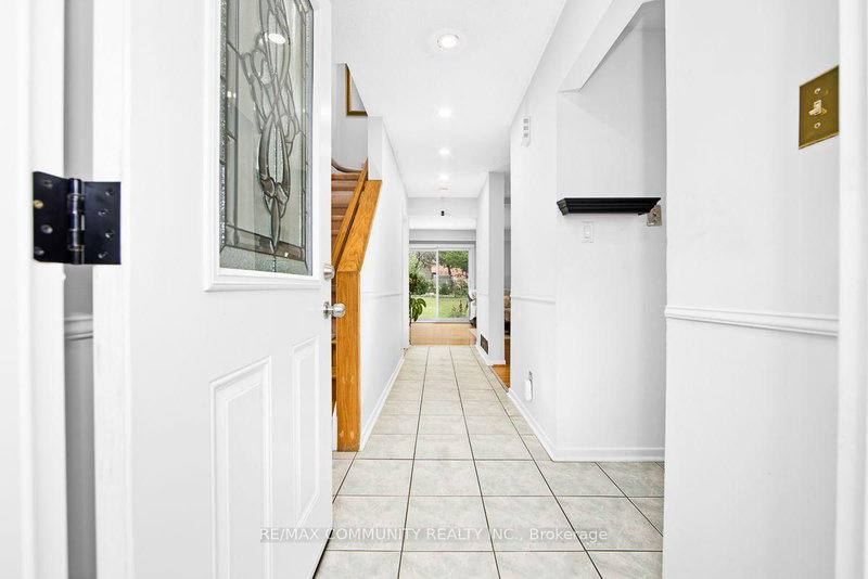 30 Stanbridge Court