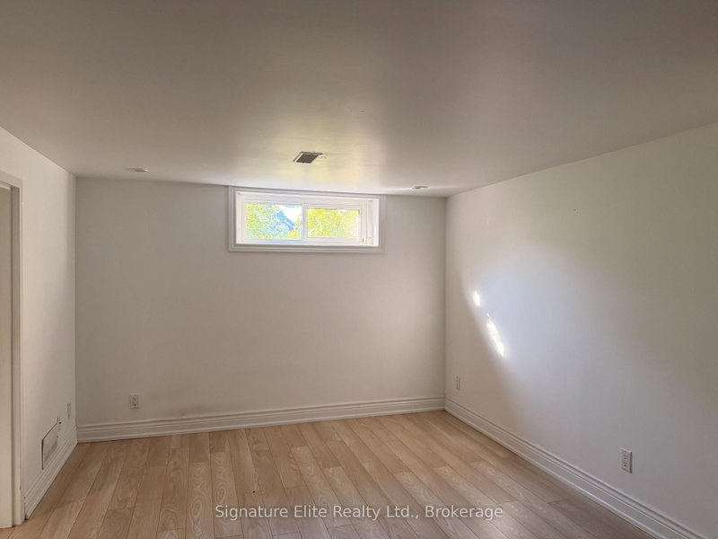 Lower - 230 Clonmore Drive