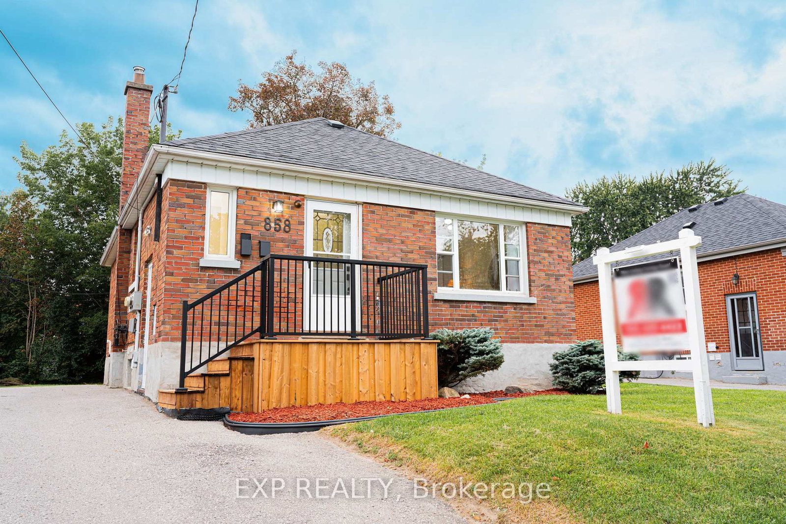 858 Grierson Street • Oshawa, ON photo 1