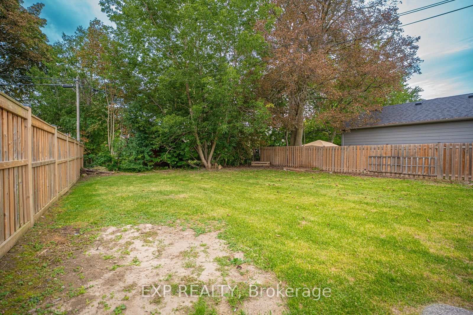 858 Grierson Street • Oshawa, ON photo 38
