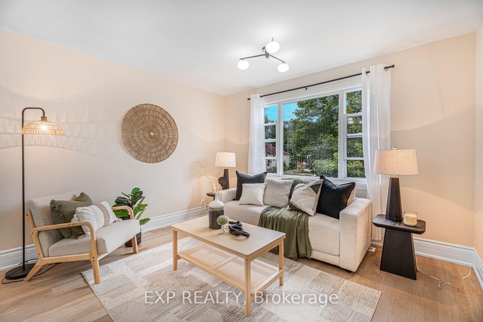 858 Grierson Street • Oshawa, ON photo 6