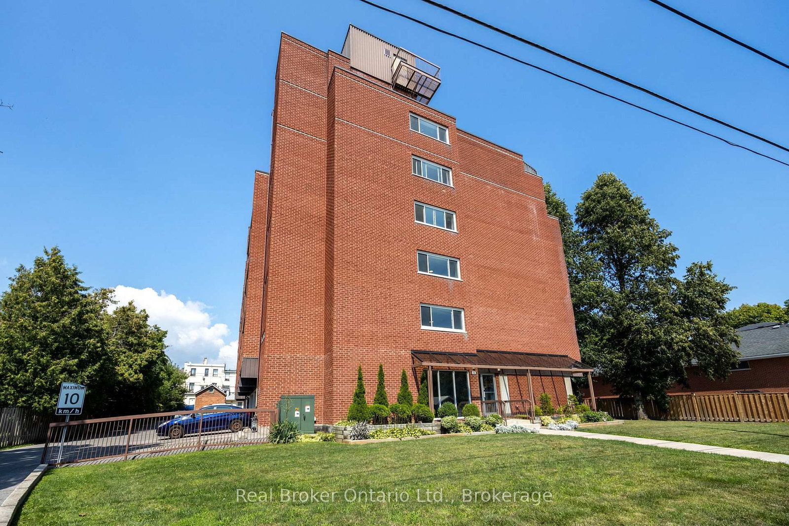 144 Queen Street • #504 • Clarington, ON photo 1
