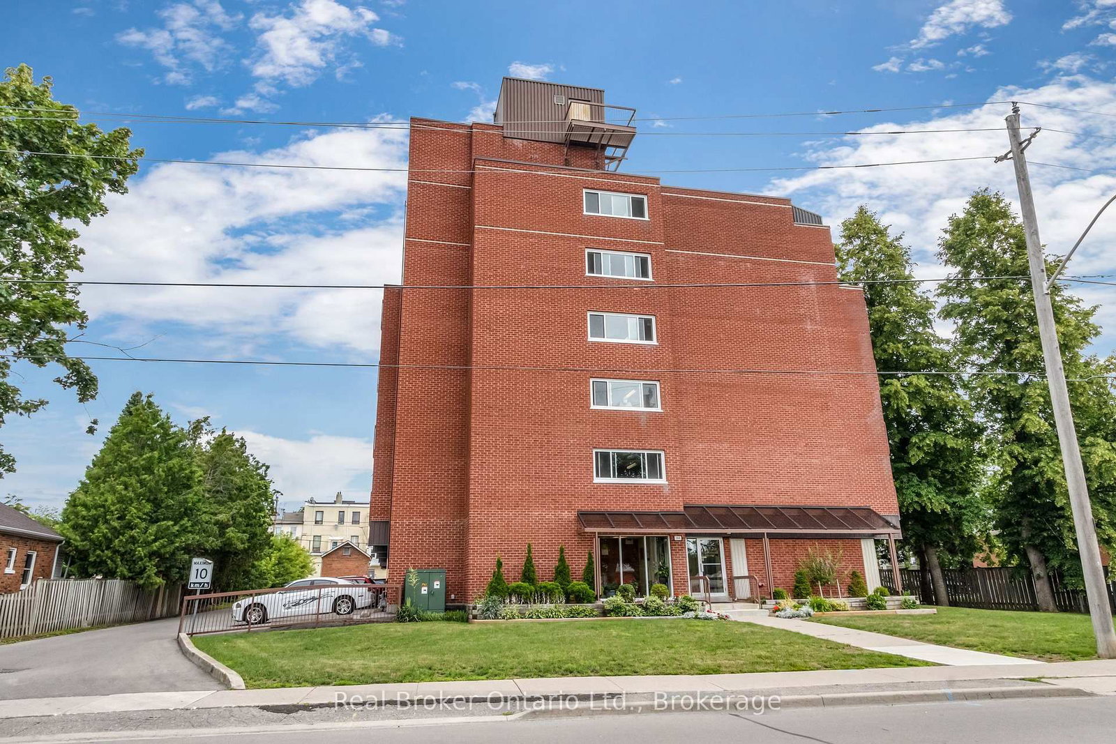 144 Queen Street • #504 • Clarington, ON photo 2