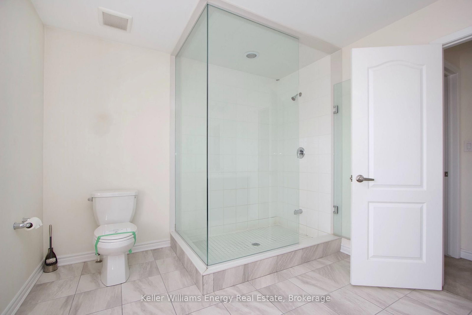 56 Westfield Drive • Whitby, ON photo 25