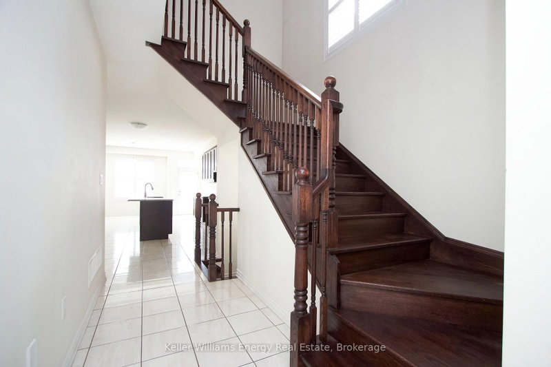 56 Westfield Dr photo 5
