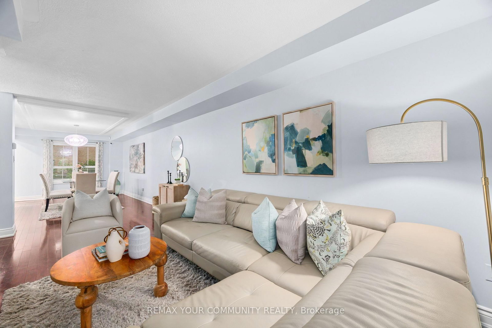 16 Smales Drive • Ajax, ON photo 4