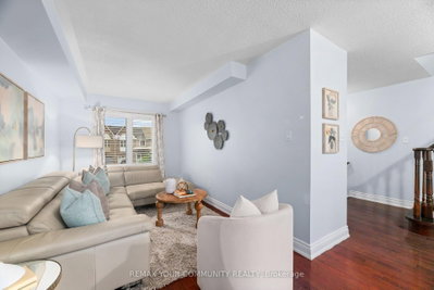 16 Smales Drive • Ajax, ON photo 5