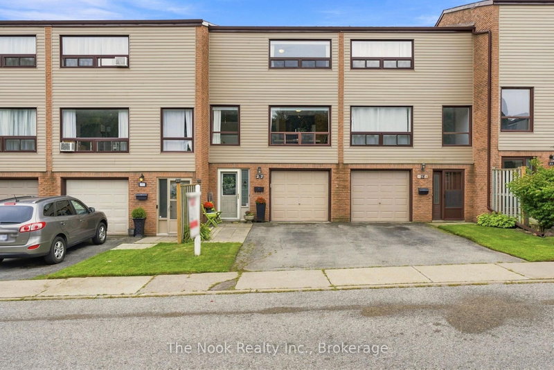 27 The Bridle Path