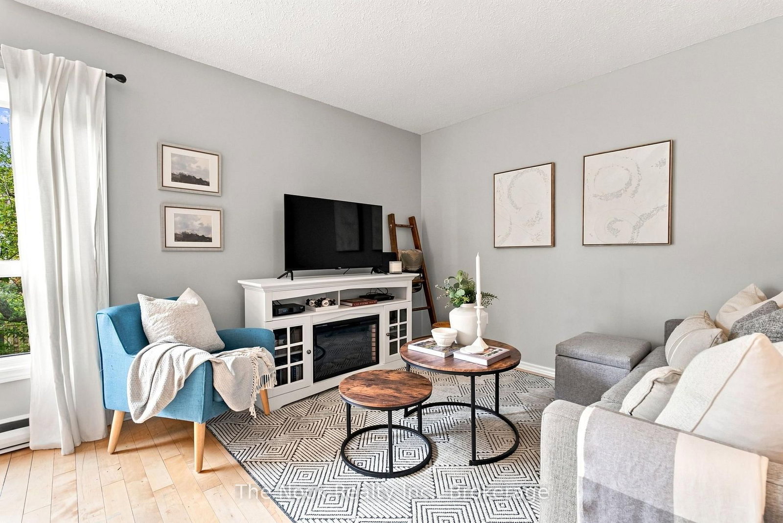 27 The Bridle Path • Clarington, ON photo 22