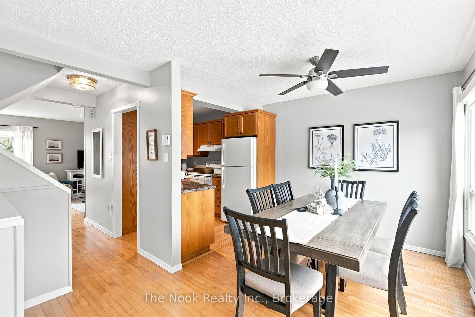 27 The Bridle Path • Clarington, ON photo 35