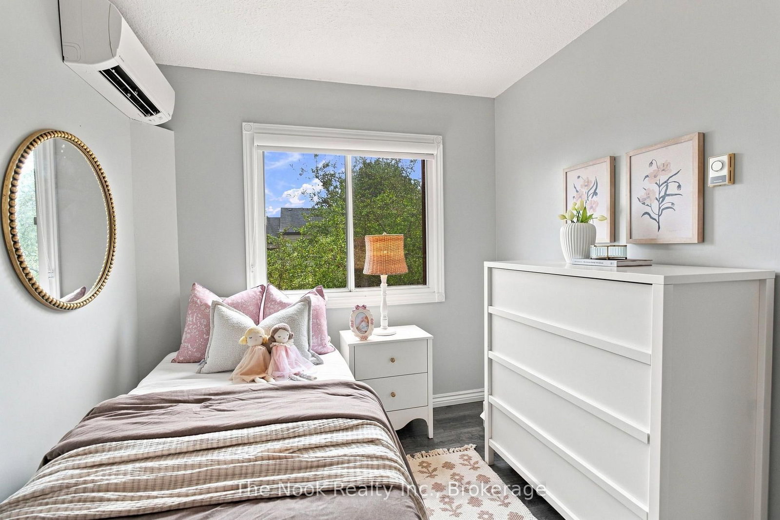 27 The Bridle Path • Clarington, ON photo 38