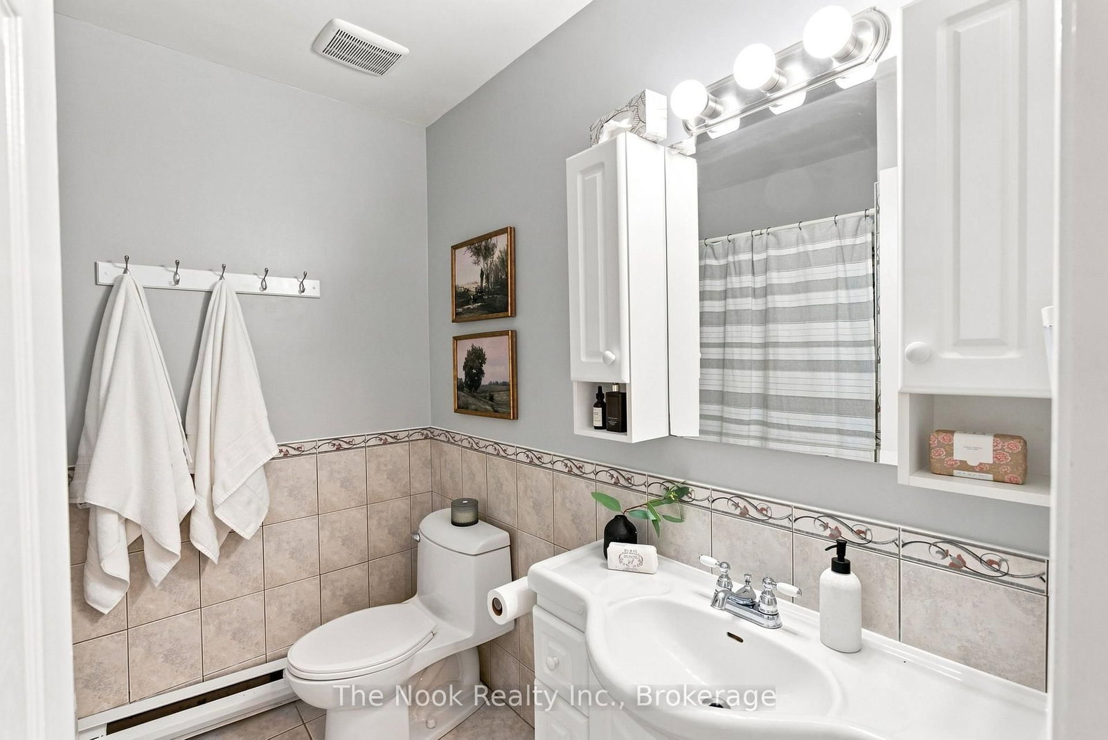 27 The Bridle Path • Clarington, ON photo 41