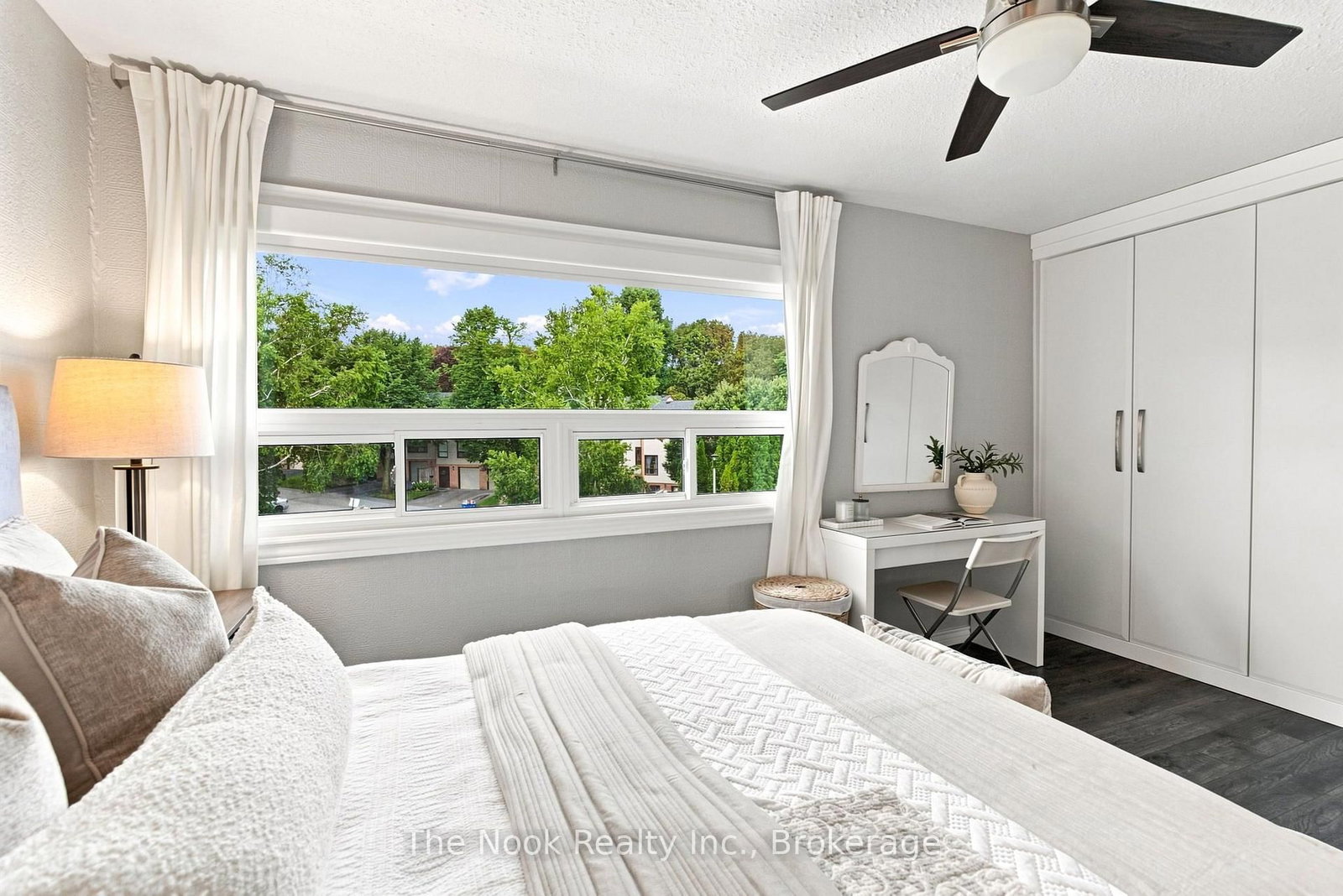 27 The Bridle Path • Clarington, ON photo 44