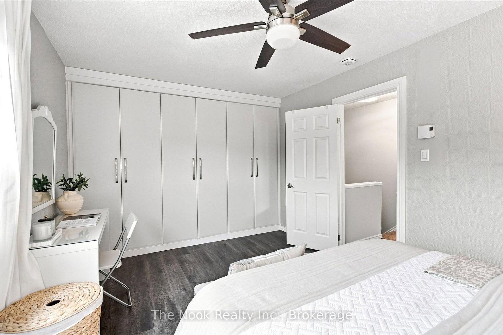 27 The Bridle Path • Clarington, ON photo 46