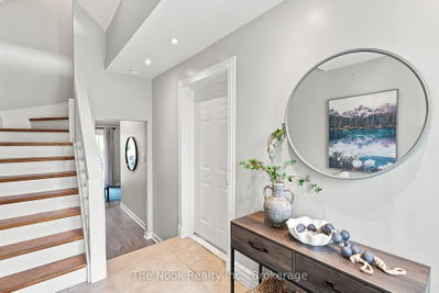 27 The Bridle Path • Clarington, ON photo 6