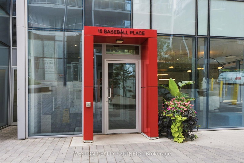 1607 - 15 Baseball Place